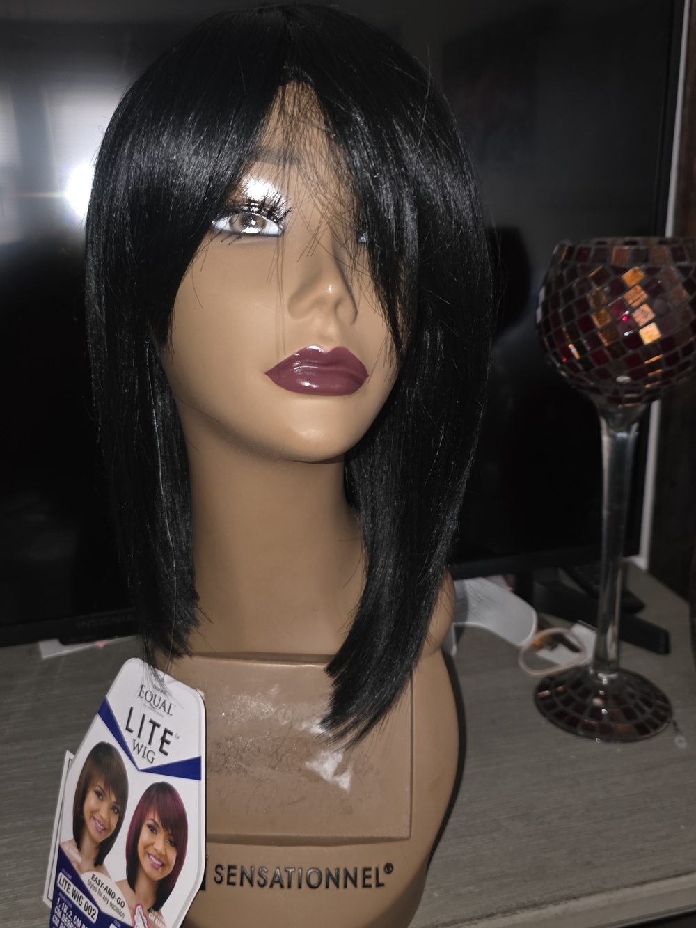 Black Lite Wig - Sleek Layered Bob